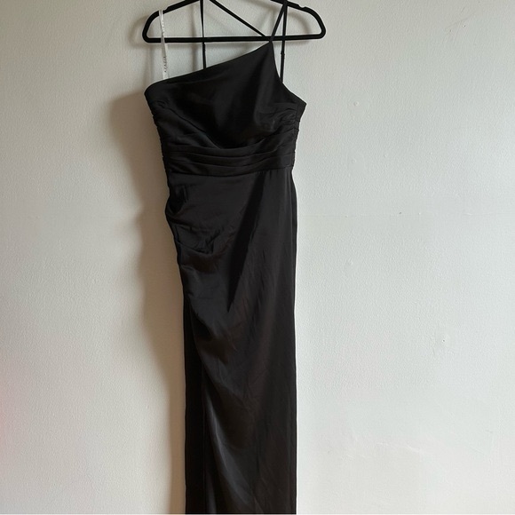 Azazie Sz 12 Eren Elegant One Shoulder Satin Black Maxi Wedding Gown Dress - Picture 3 of 14